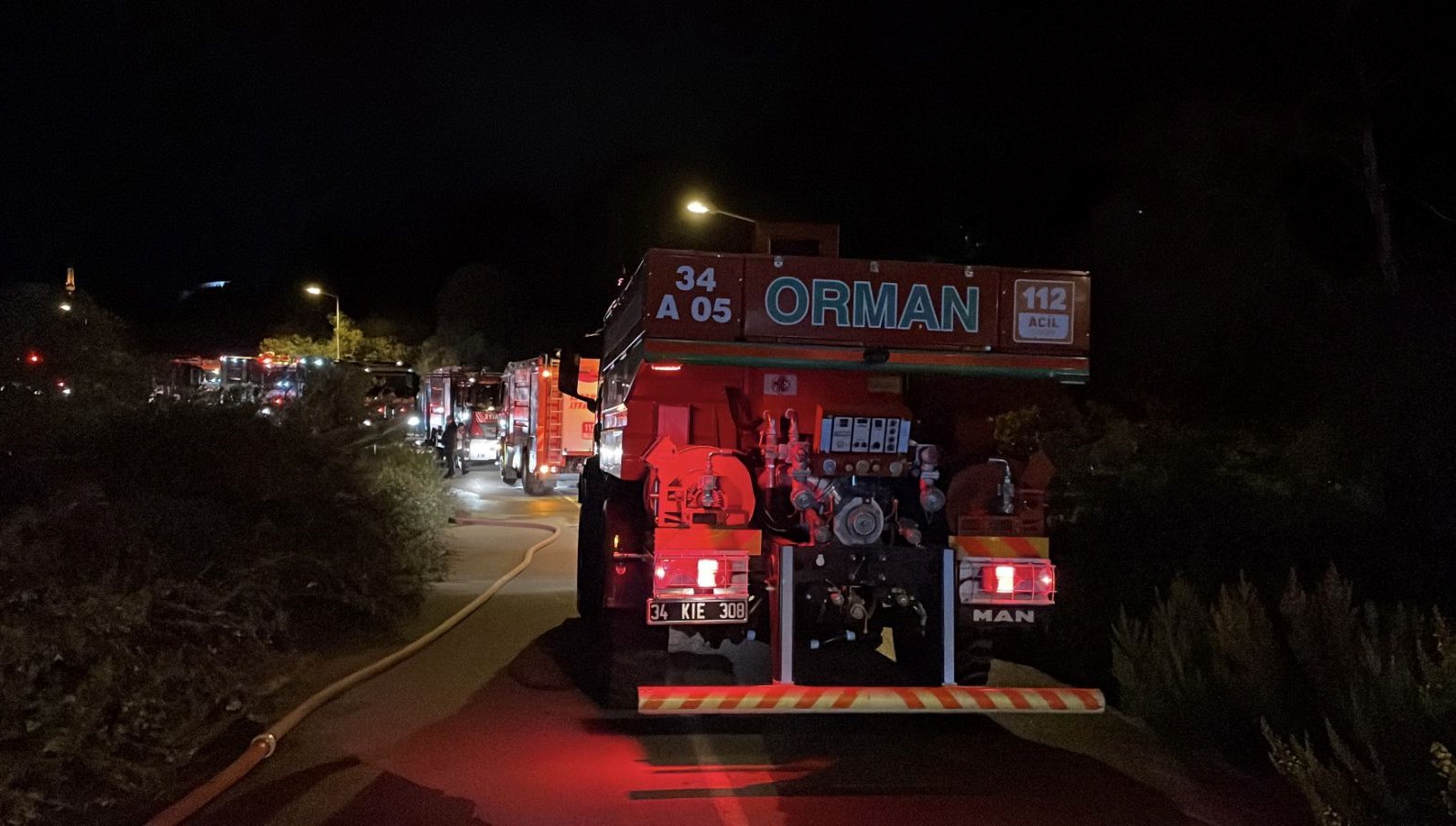 beykozda ormanlik alanda yangin 8RPE5SOG