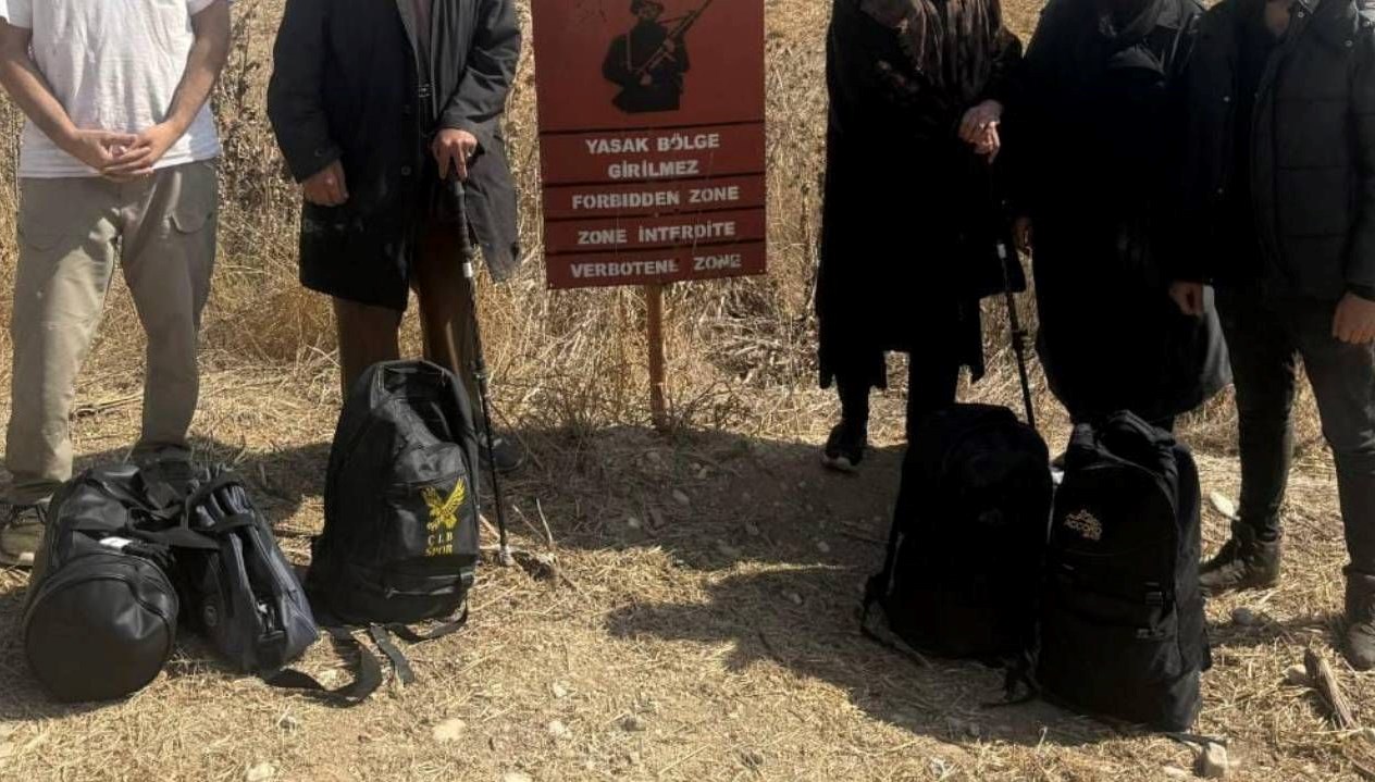 edirne ve kirklarelinde 11 duzensiz gocmen yakalandi rFWNjrTG