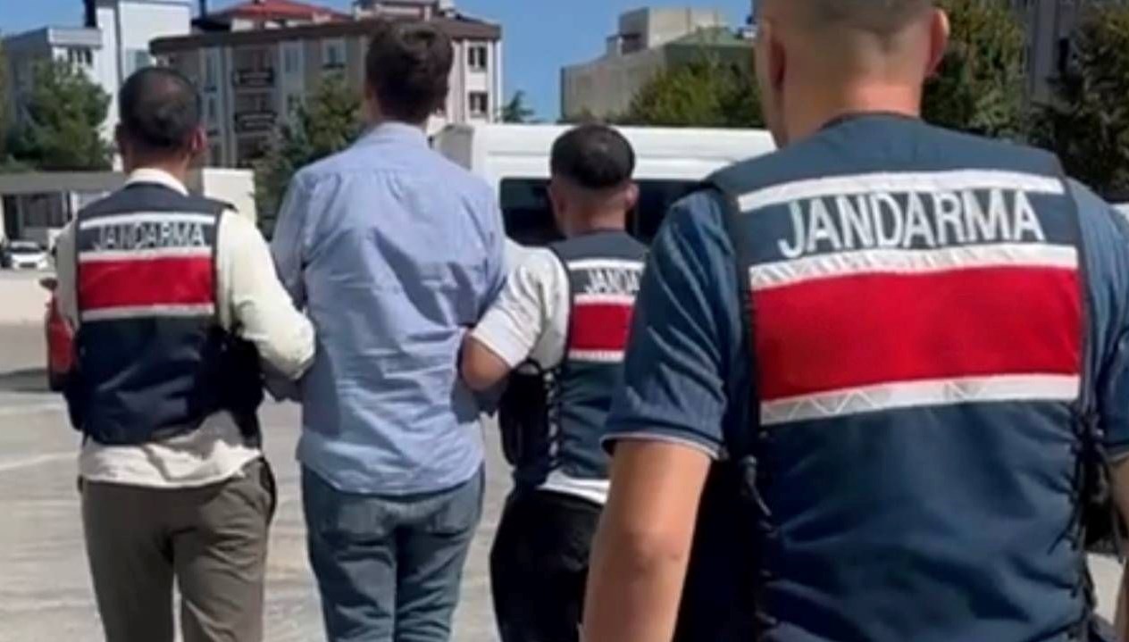 samsunda 4 yil hapis cezasi bulunan sahis yakalandi S8isRF6q