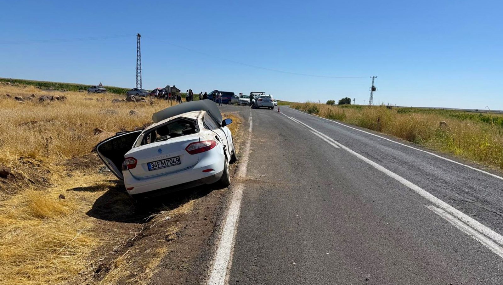 sanliurfada otomobiller carpisti 4 yarali OgLuK4j1