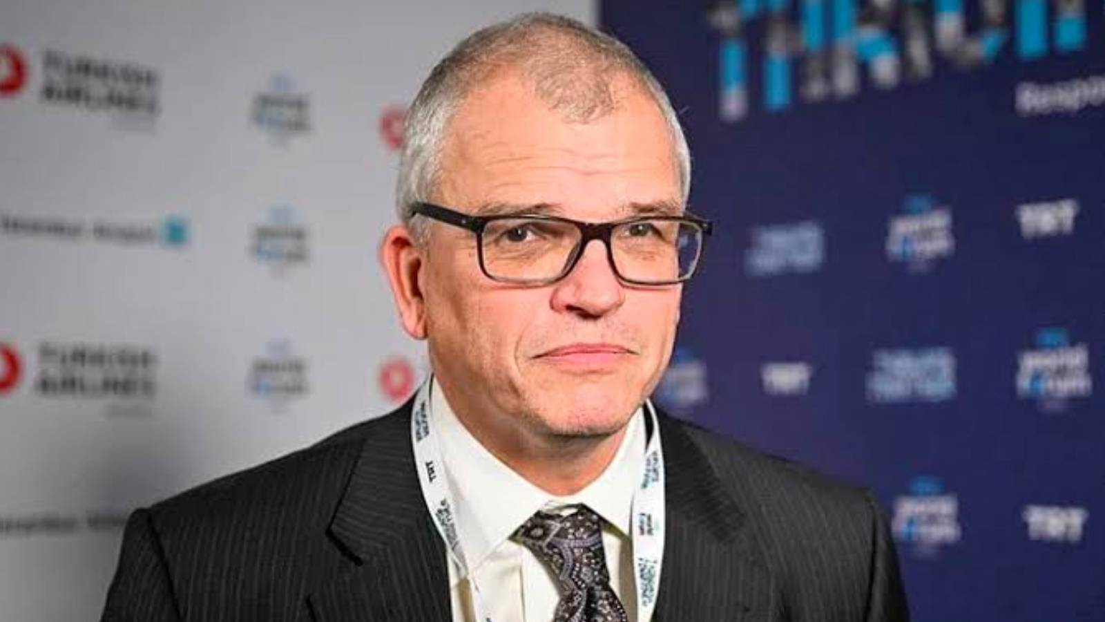 ekonomist timothy ash tcmb baskani ben olsam sahin kanatta kalir faizleri bu kadar dusurmezdim is1ATnZb.jpg