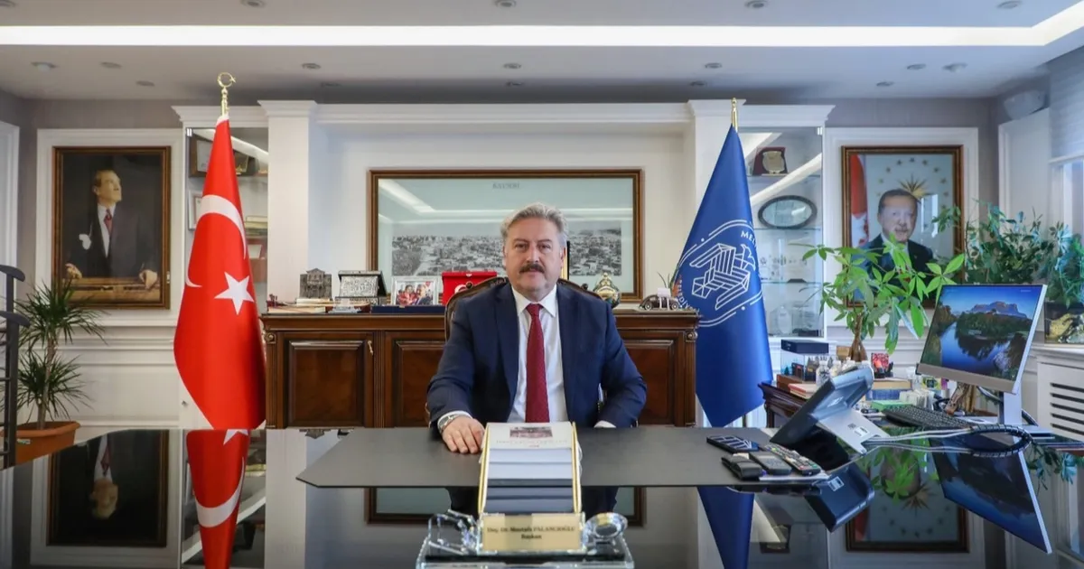 mustafa palancioglundan cumhuriyet bayrami mesaji eFu2CCKD.webp