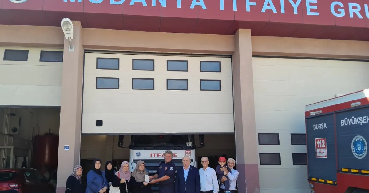 saadet partili kadinlardan mudanya itfaiyesine ziyaret azUCVuR3