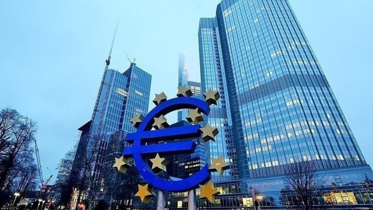 avrupa-merkez-bankasi-faizi-sabit-tuttu-belirsizlik-artiyor-mesaji-Yrnh2zQT