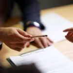 Tevhit Bayrağı Olayında Avukata Açılan Dava: “Adaletsizlikle Yüzleşiyorum”