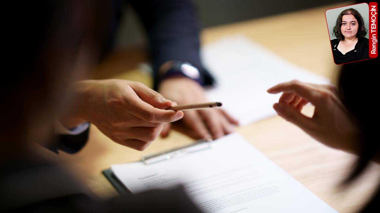 Tevhit Bayrağı Olayında Avukata Açılan Dava: “Adaletsizlikle Yüzleşiyorum”