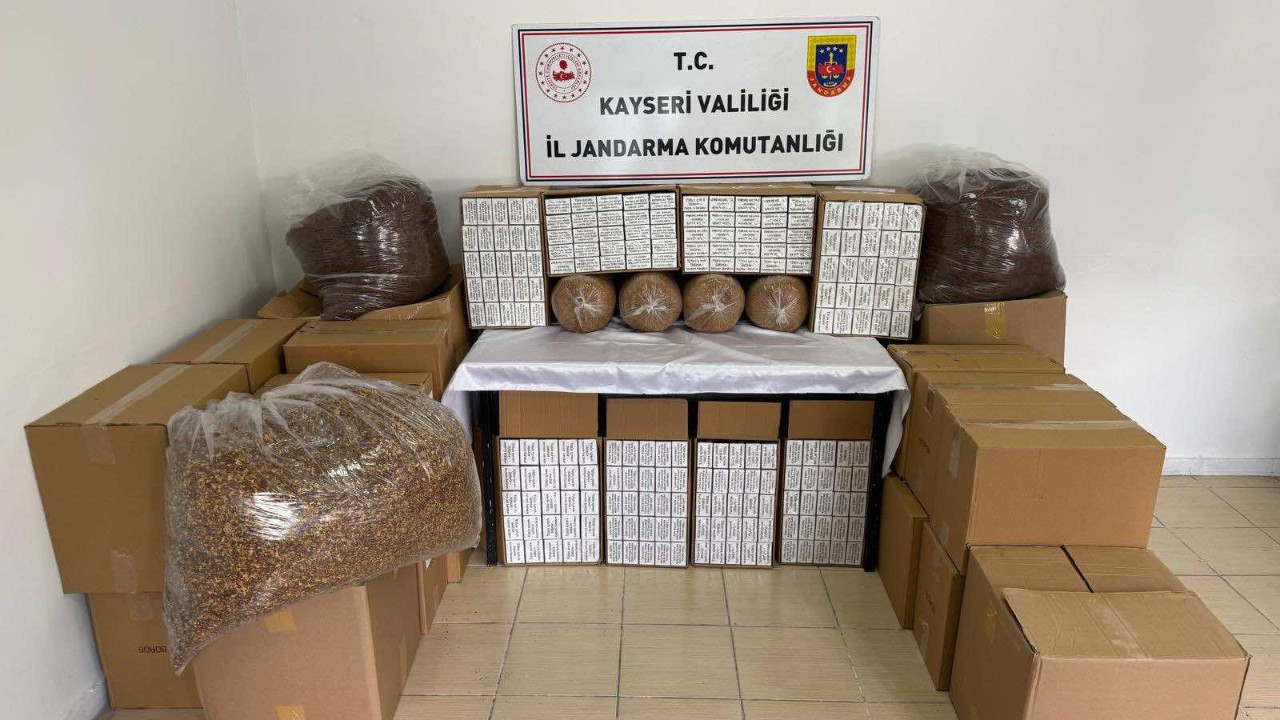 kayseride-200-kilogram-kacak-tutun-ele-gecirildi-S9EuDu4l